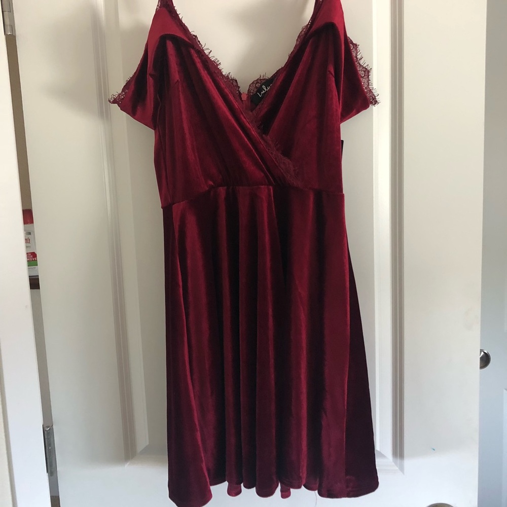 NEW With ONE TAG red velvet lulu dress